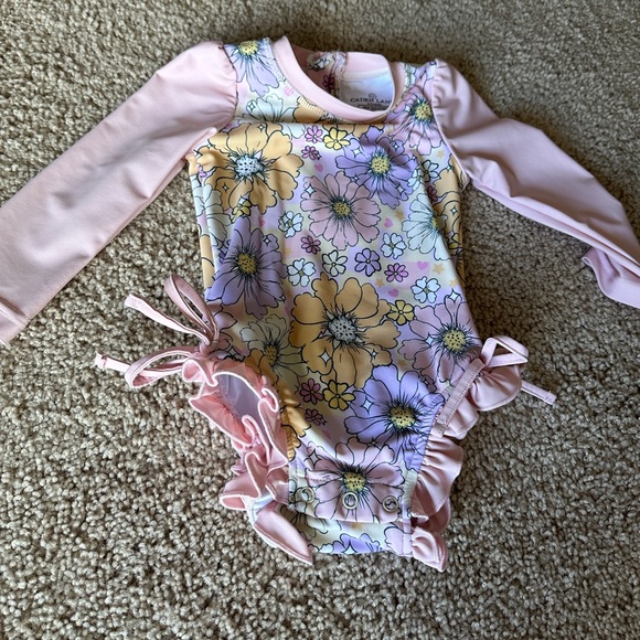 Caden Lane 6-12 long sleeve bathing suit - Picture 2 of 5